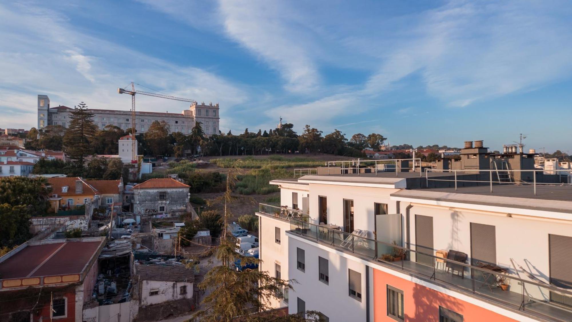 Premium Flat At Ajuda/Belem With Balcony, Parking! Lägenhet Lisboa Exteriör bild
