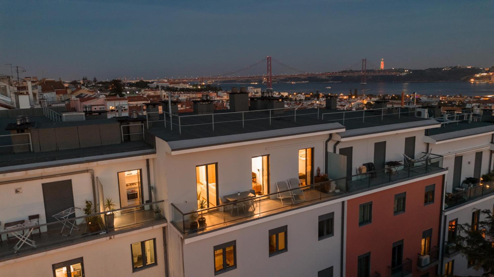 Premium Flat At Ajuda/Belem With Balcony, Parking! Lägenhet Lisboa Exteriör bild